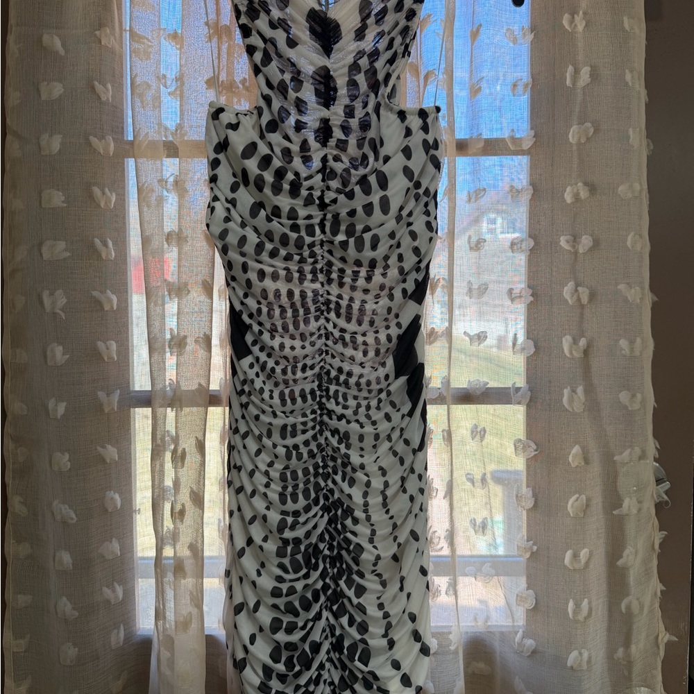 NWOT Helsa Mini Dress Sleeveless Black & White Patterned Bodycon Dress medium - Picture 3 of 7